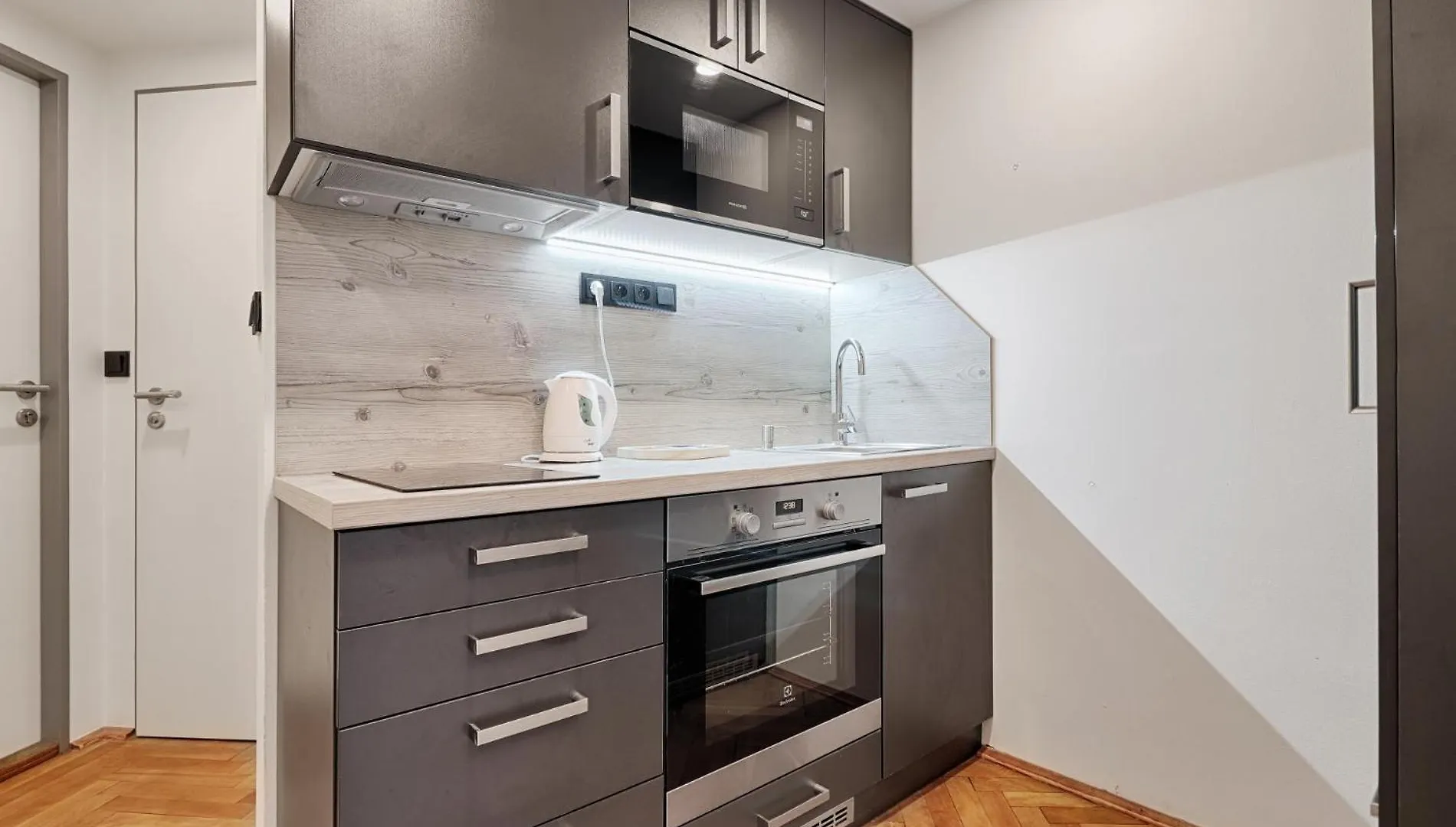 Awesome Stay Studios Prague Apartment