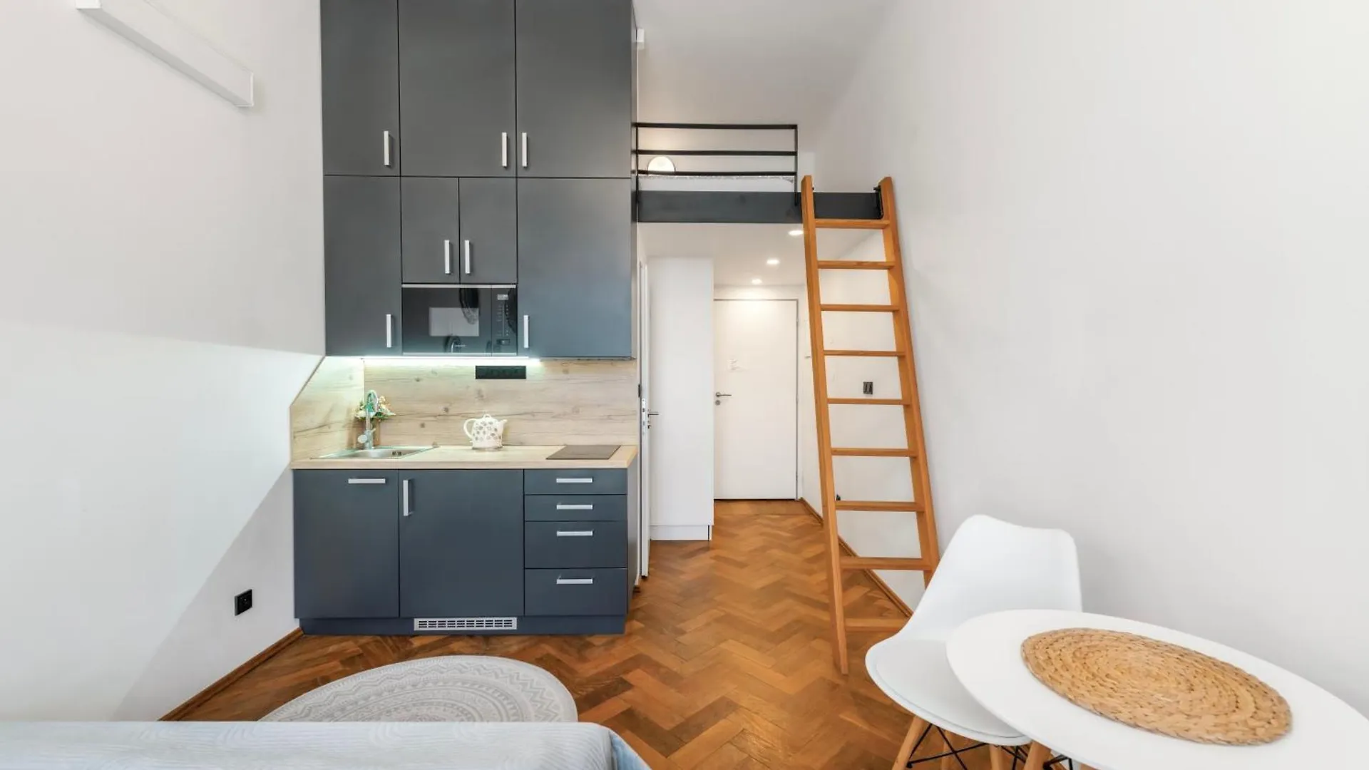 Awesome Stay Studios Prague Apartment